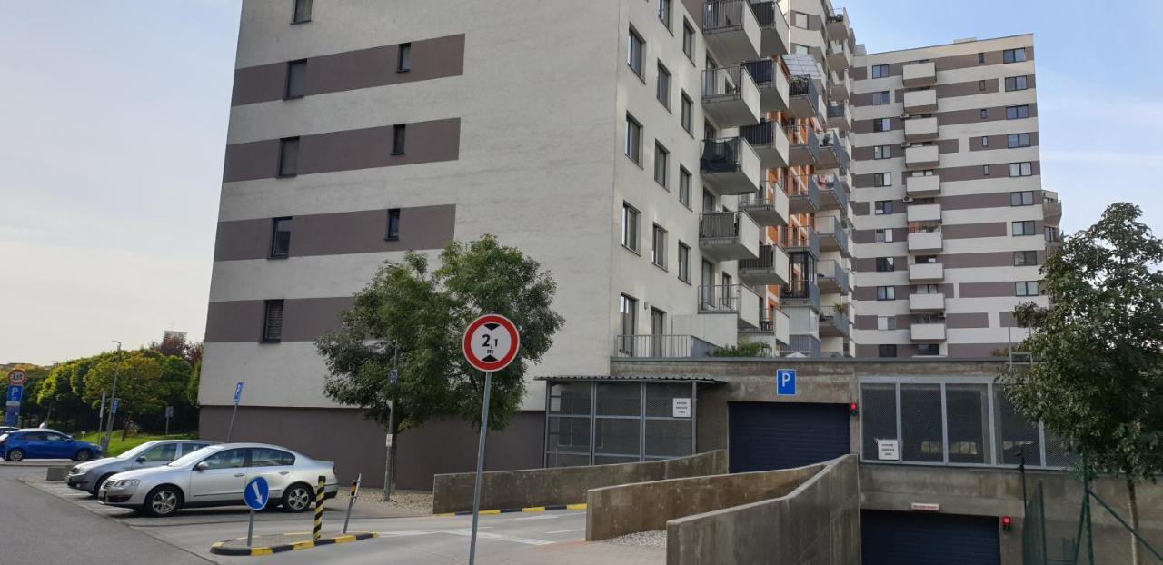 & Parking Apartmán Bratislava